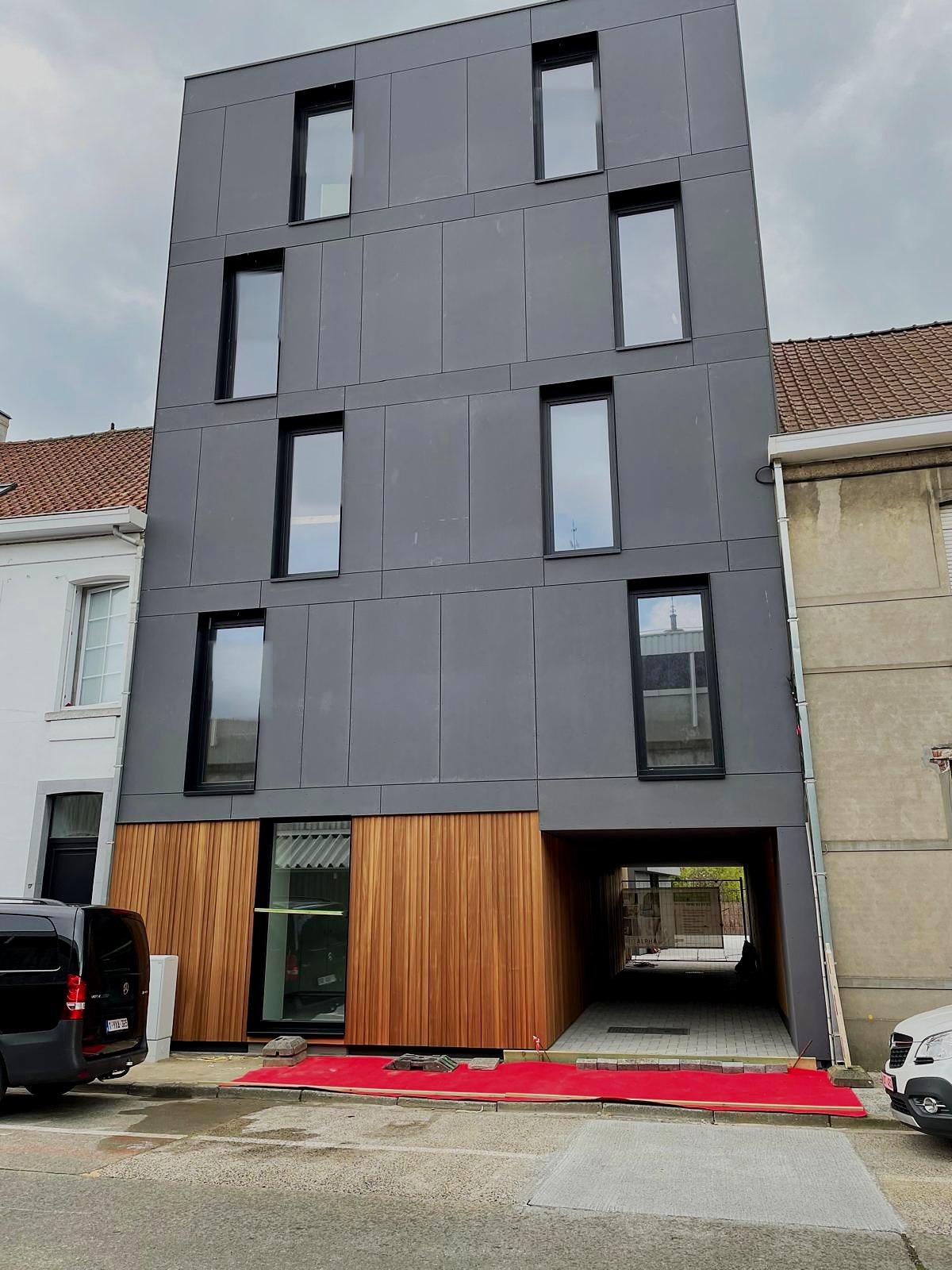 Het gebouw in de straat